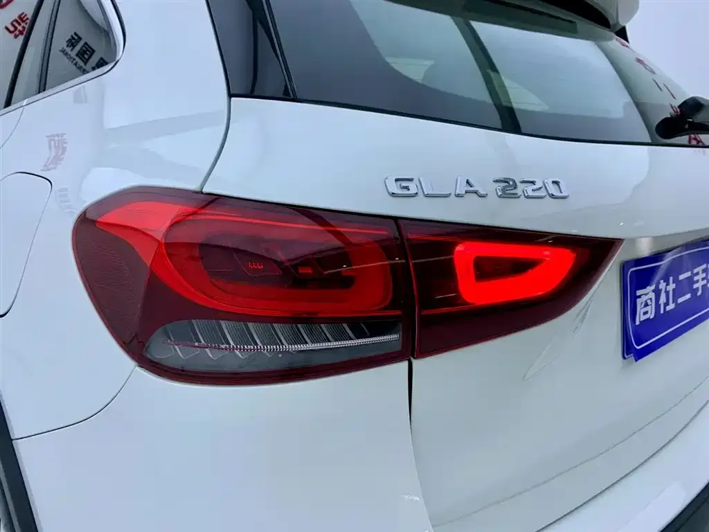 Mercedes-Benz GLA — фото 5