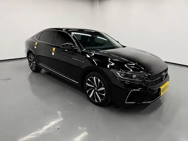 Volkswagen Passat — фото 3