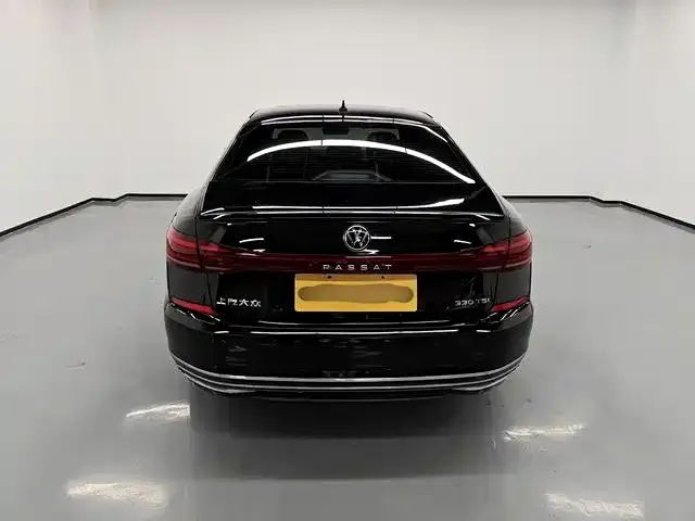 Volkswagen Passat — фото 5