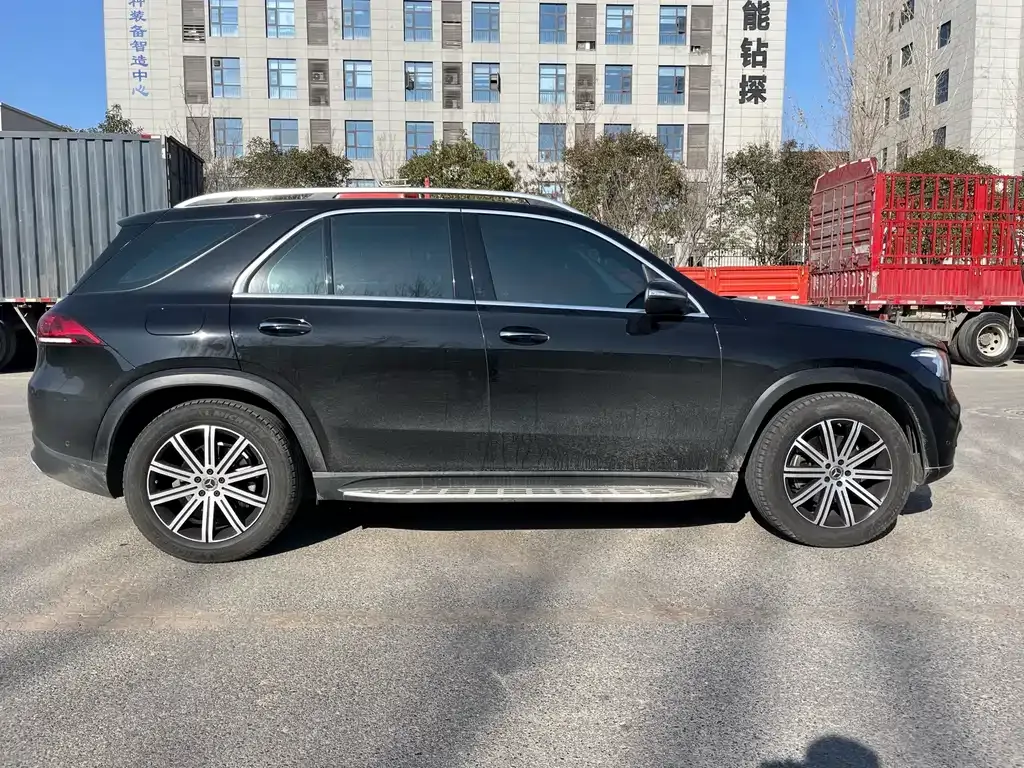 Mercedes-Benz GLE — фото 7