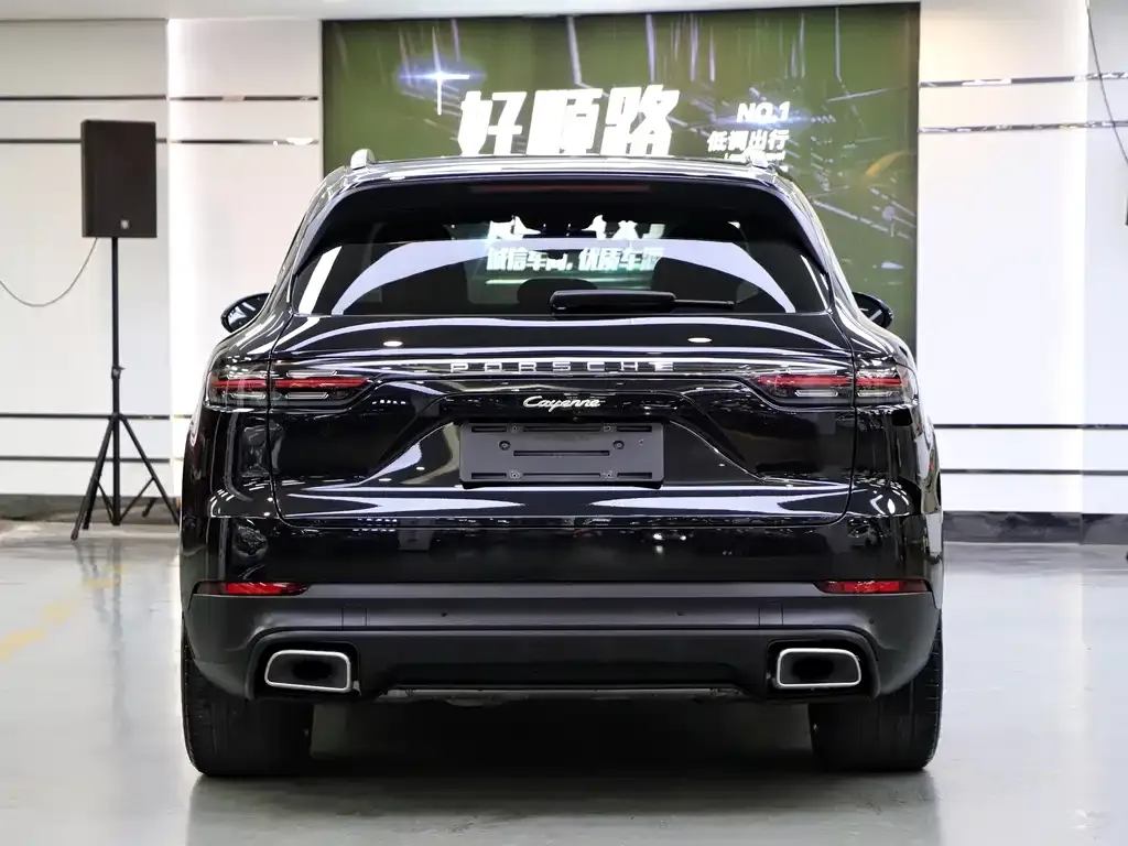 Porsche Cayenne Hybrid — фото 7