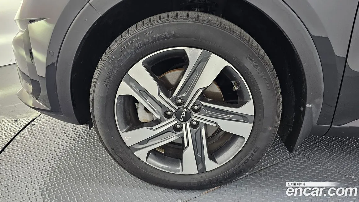 Kia Sorento — фото 8