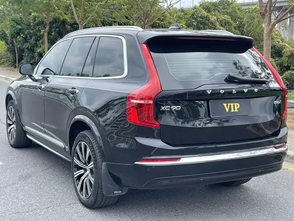 Volvo XC90 — фото 6