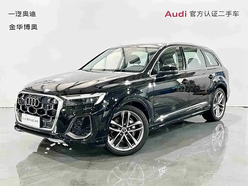 Audi Q7 — фото 1