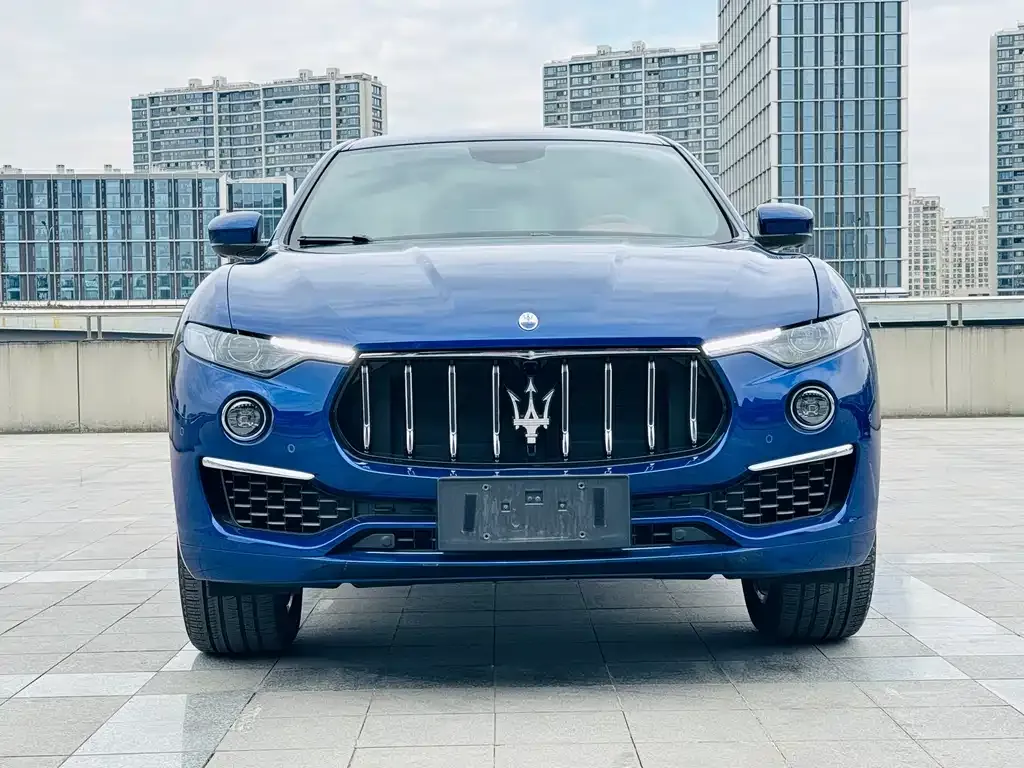 Maserati Levante — фото 10