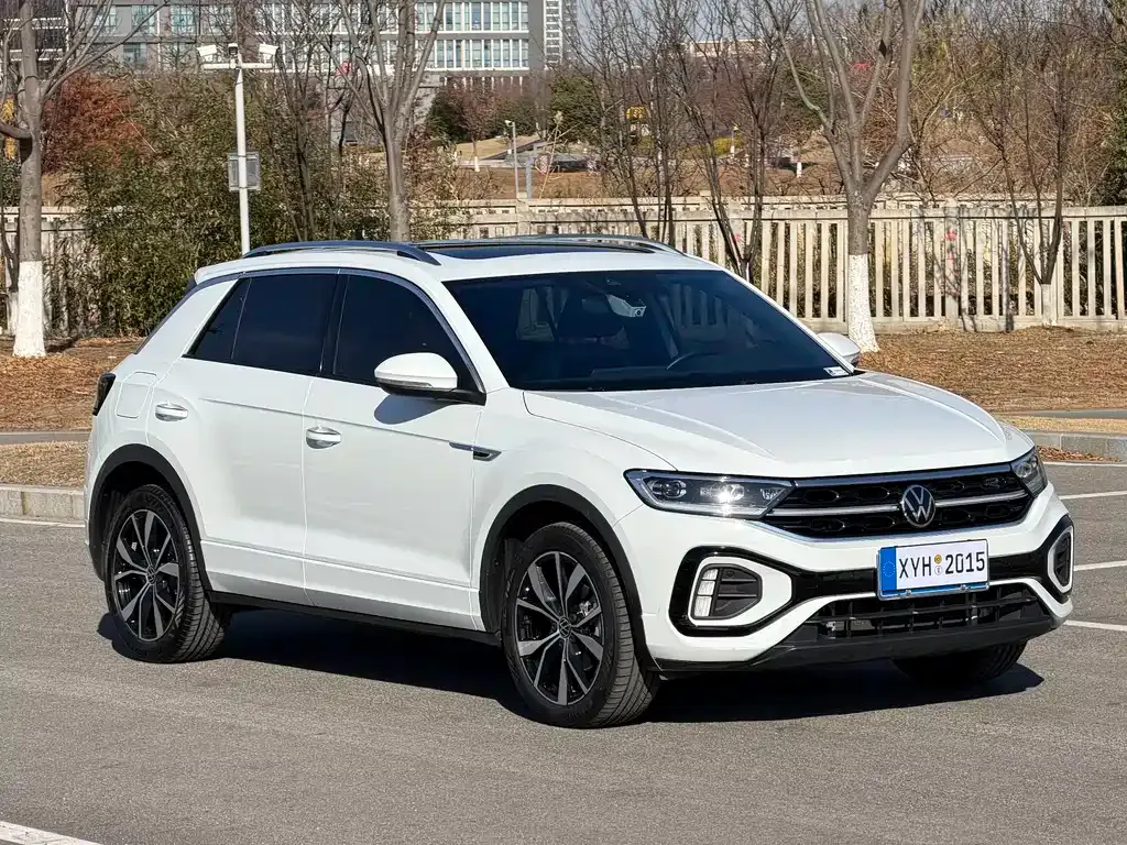 Volkswagen T-Roc — фото 8