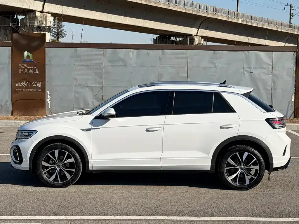 Volkswagen T-Roc — фото 5