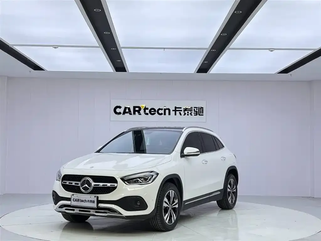 Mercedes-Benz GLA — фото 1