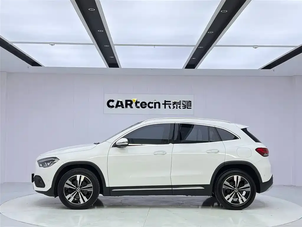 Mercedes-Benz GLA — фото 8
