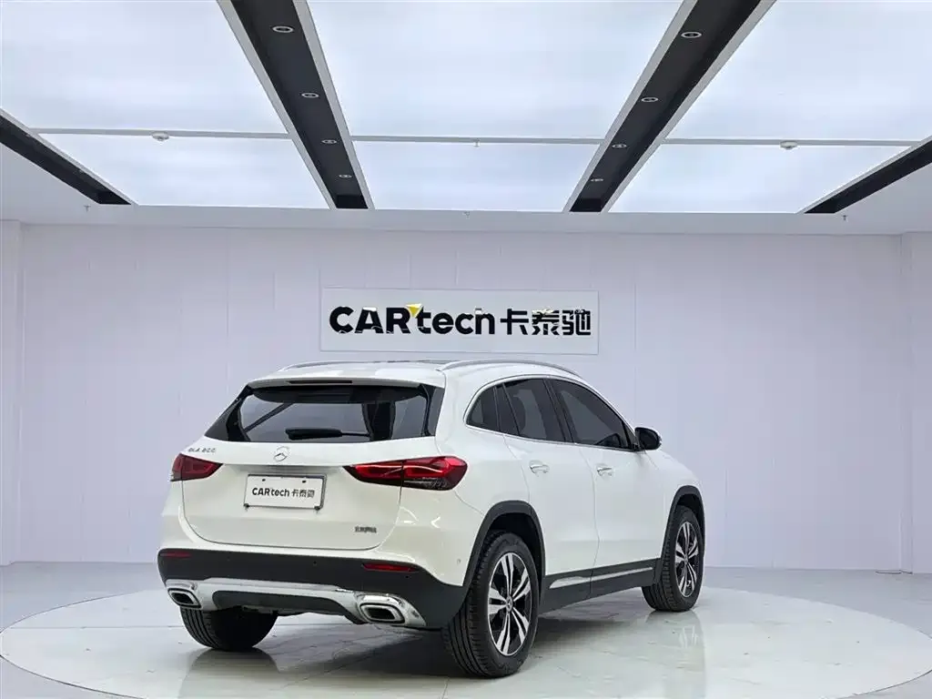 Mercedes-Benz GLA — фото 7