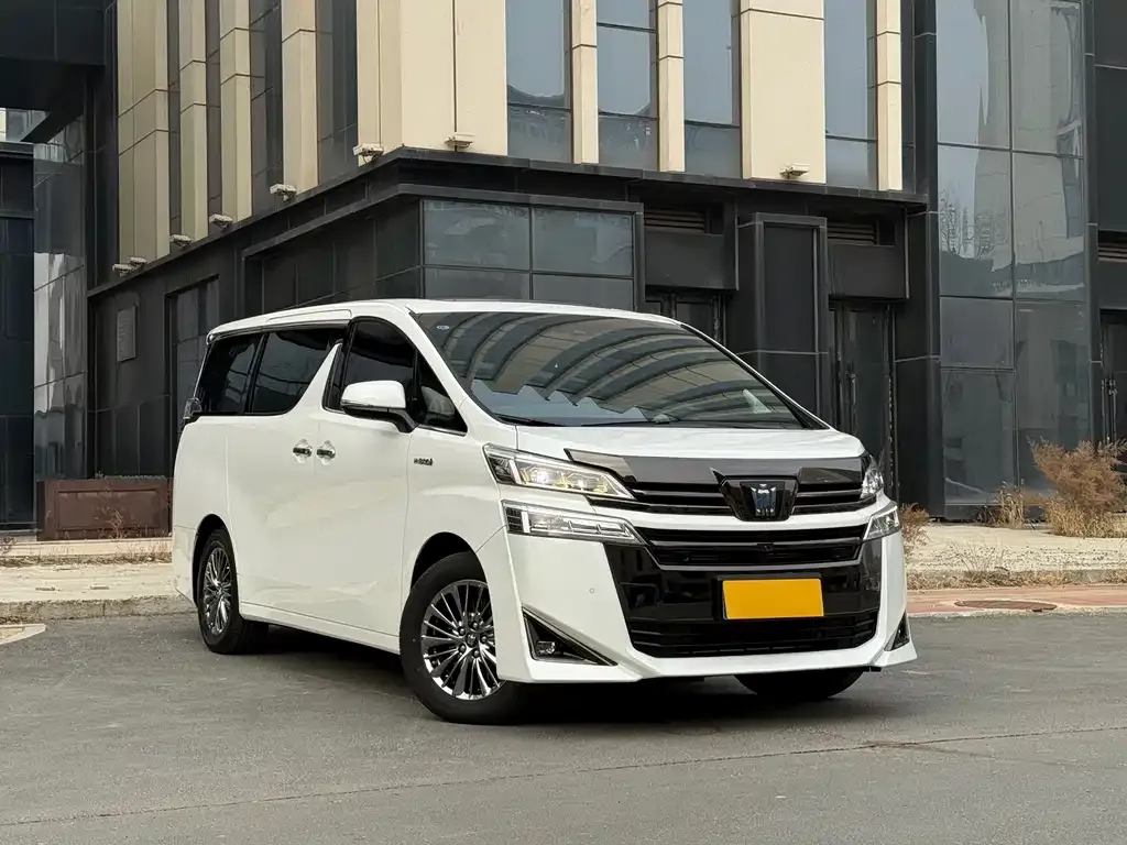 Toyota Vellfire — фото 2