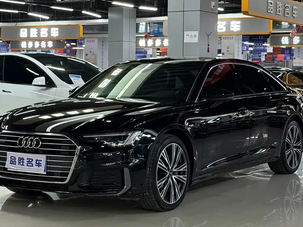 Audi A6L — фото 1