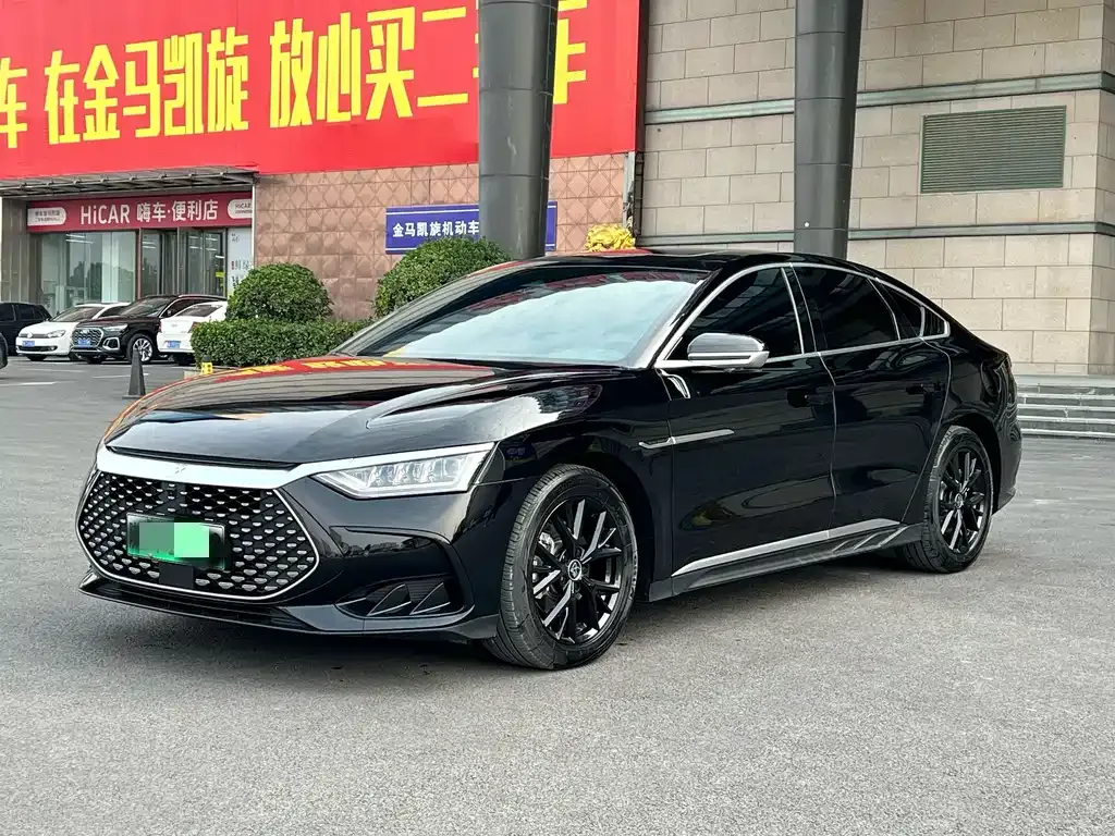 BYD Han — фото 1
