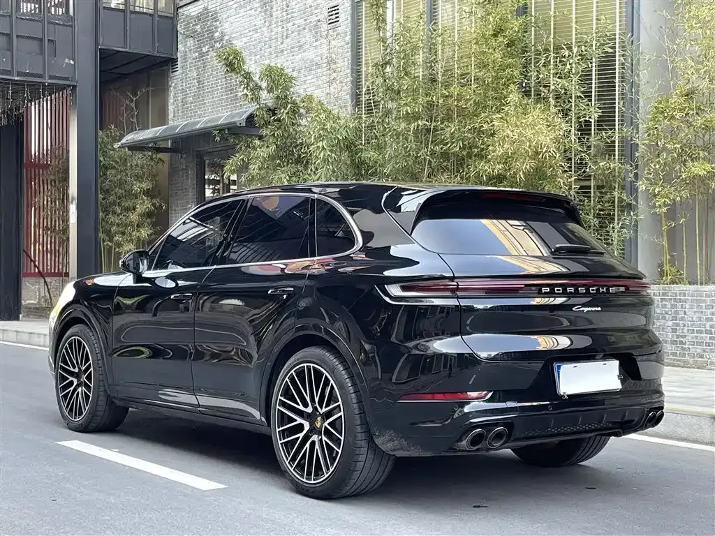 Porsche Cayenne — фото 8