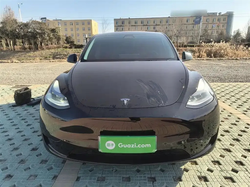 Tesla Model Y — фото 5