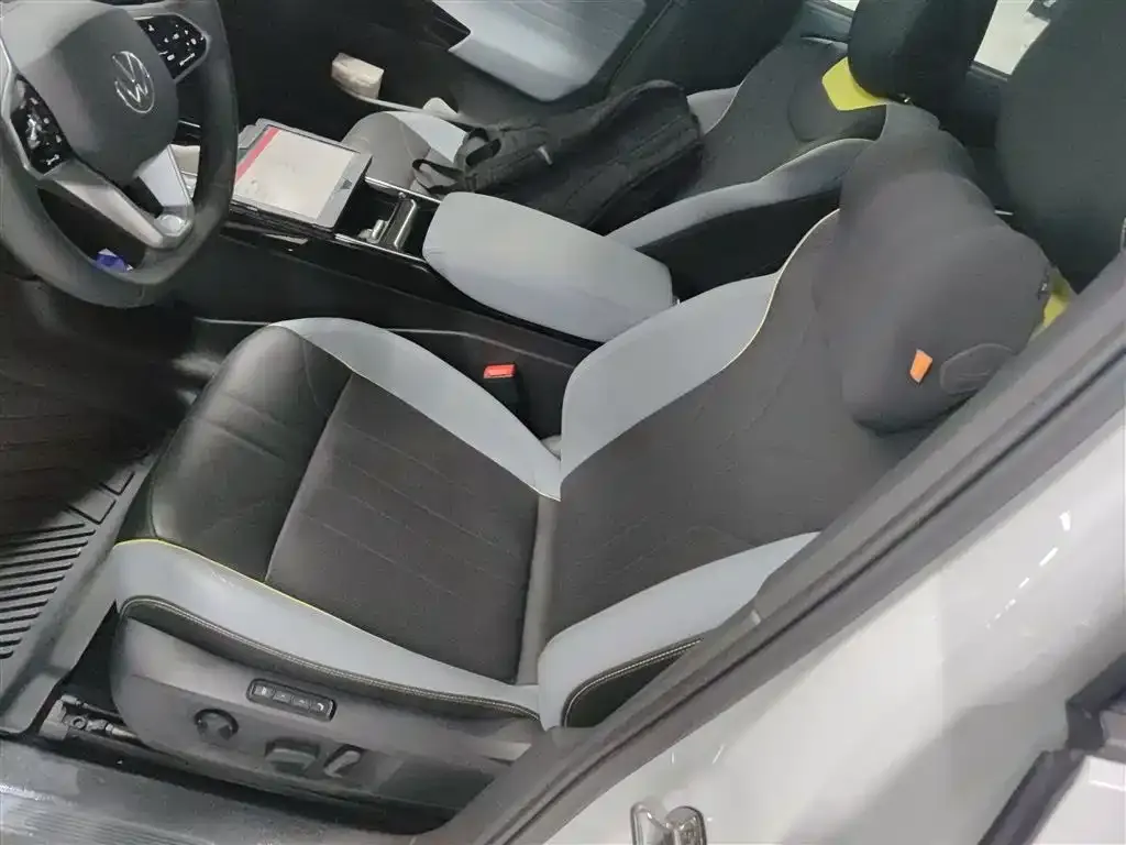 Volkswagen ID.4 X — фото 7