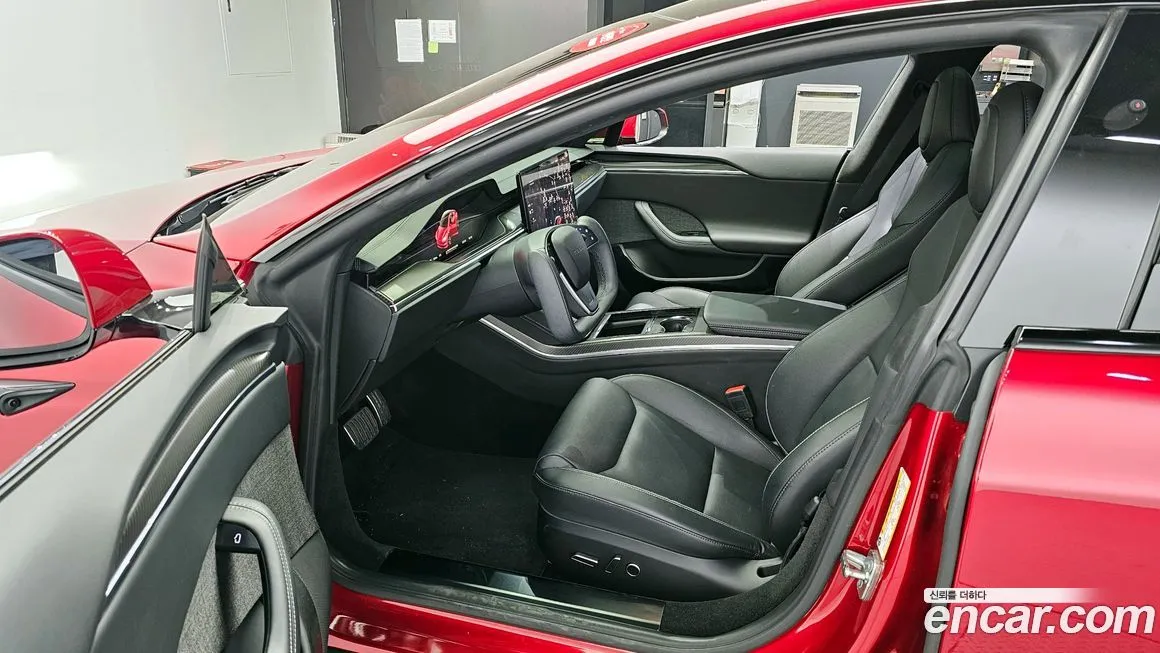 Tesla Model S — фото 7