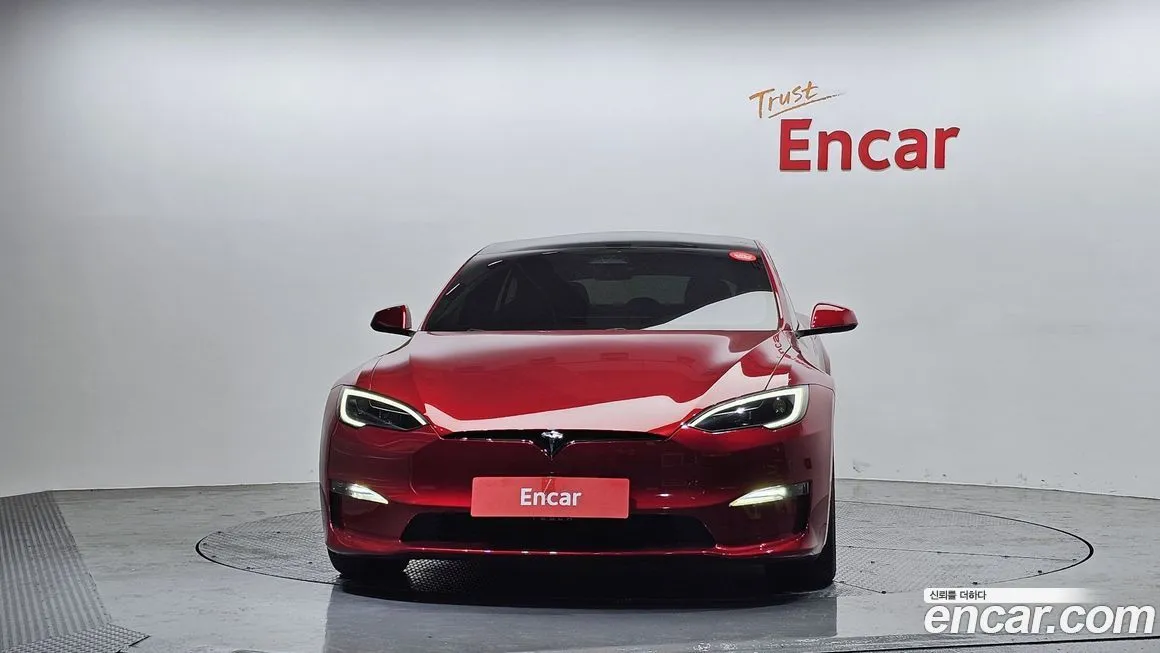 Tesla Model S — фото 3
