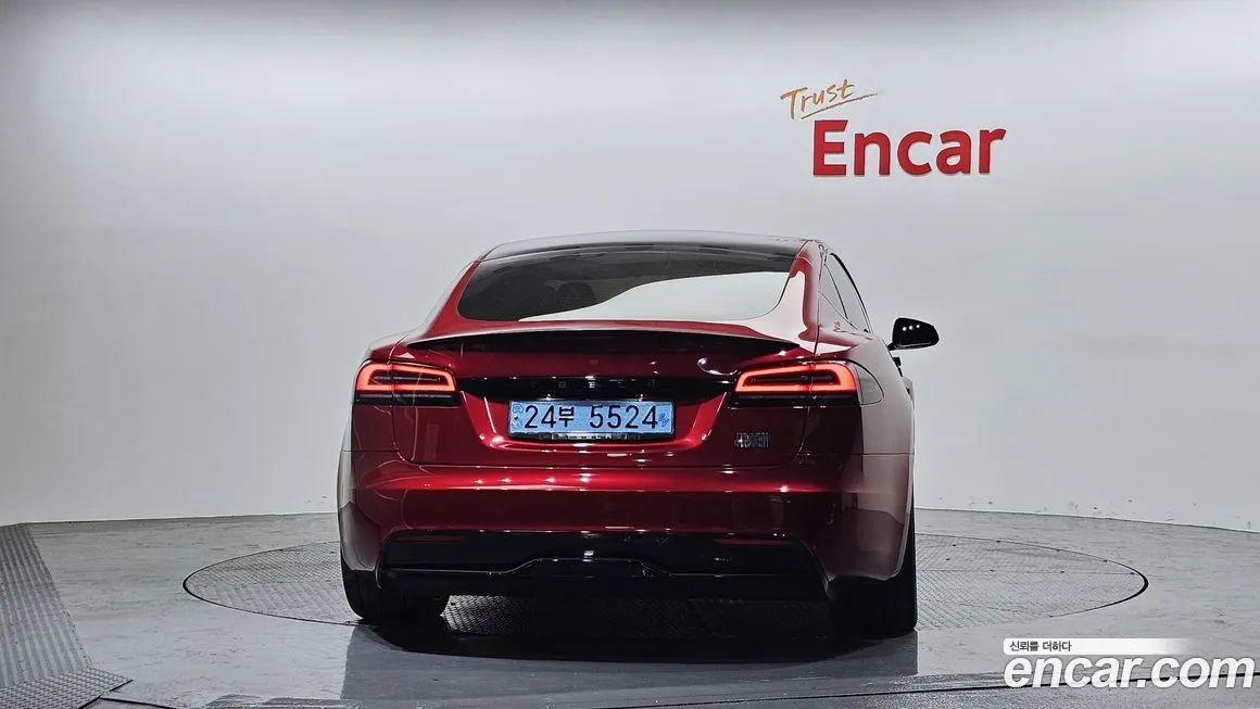 Tesla Model S — фото 4
