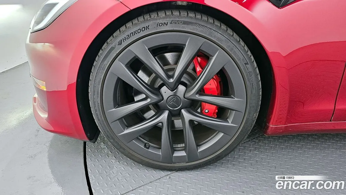Tesla Model S — фото 10
