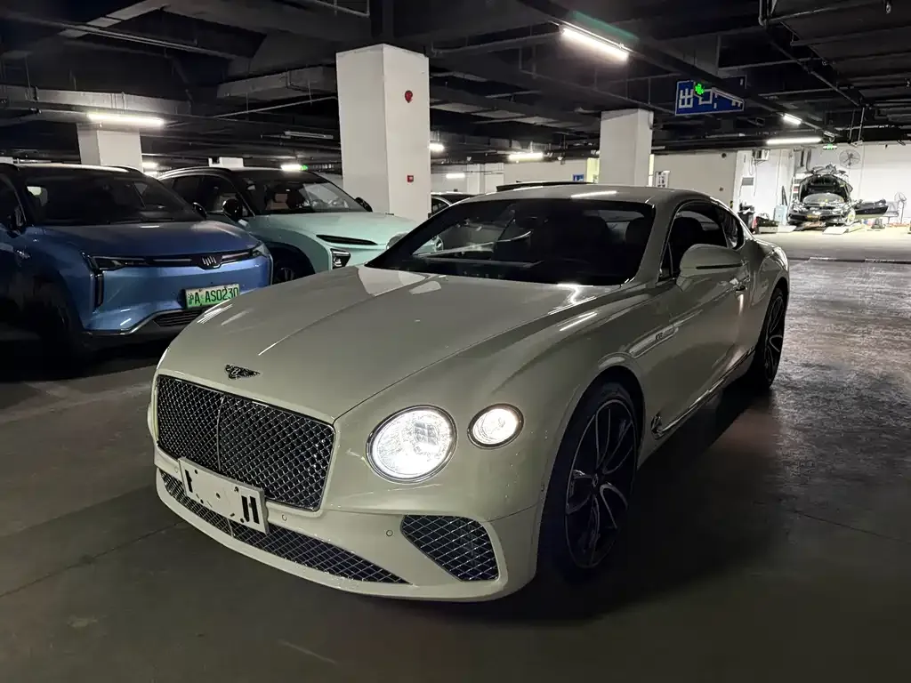 Bentley Continental — фото 1