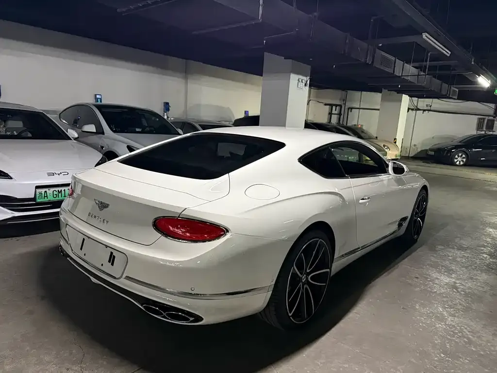 Bentley Continental — фото 9