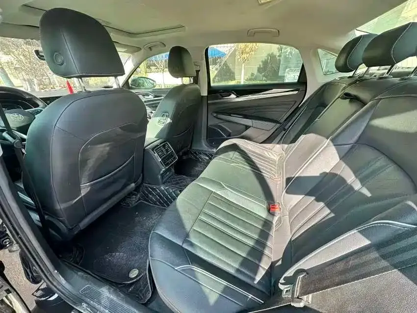 Volkswagen Passat — фото 2