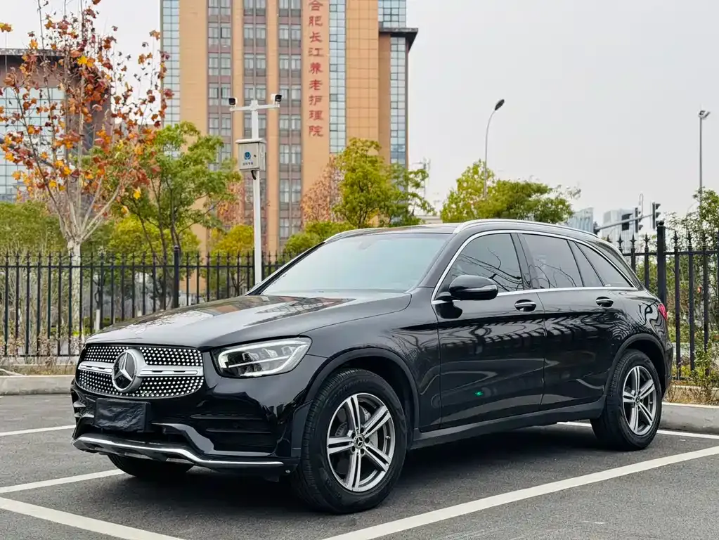 Mercedes-Benz GLC — фото 1