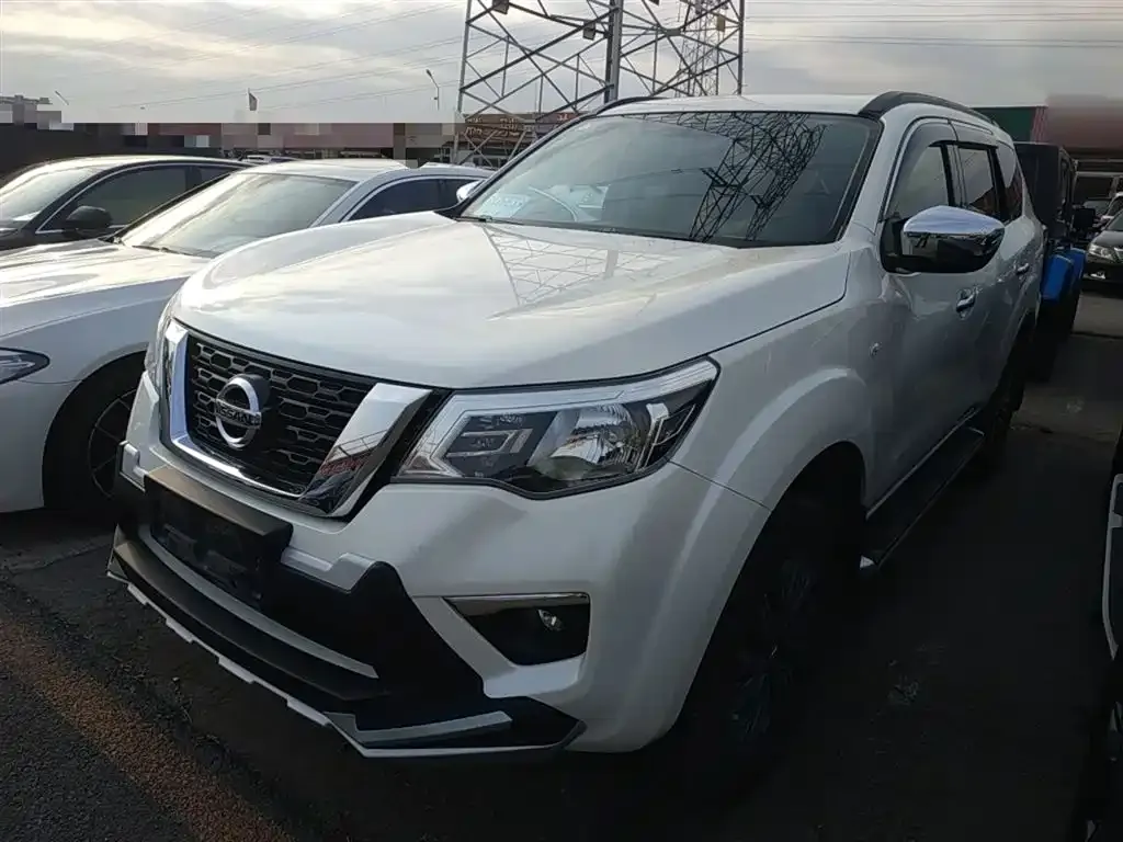 Nissan Terra — фото 1