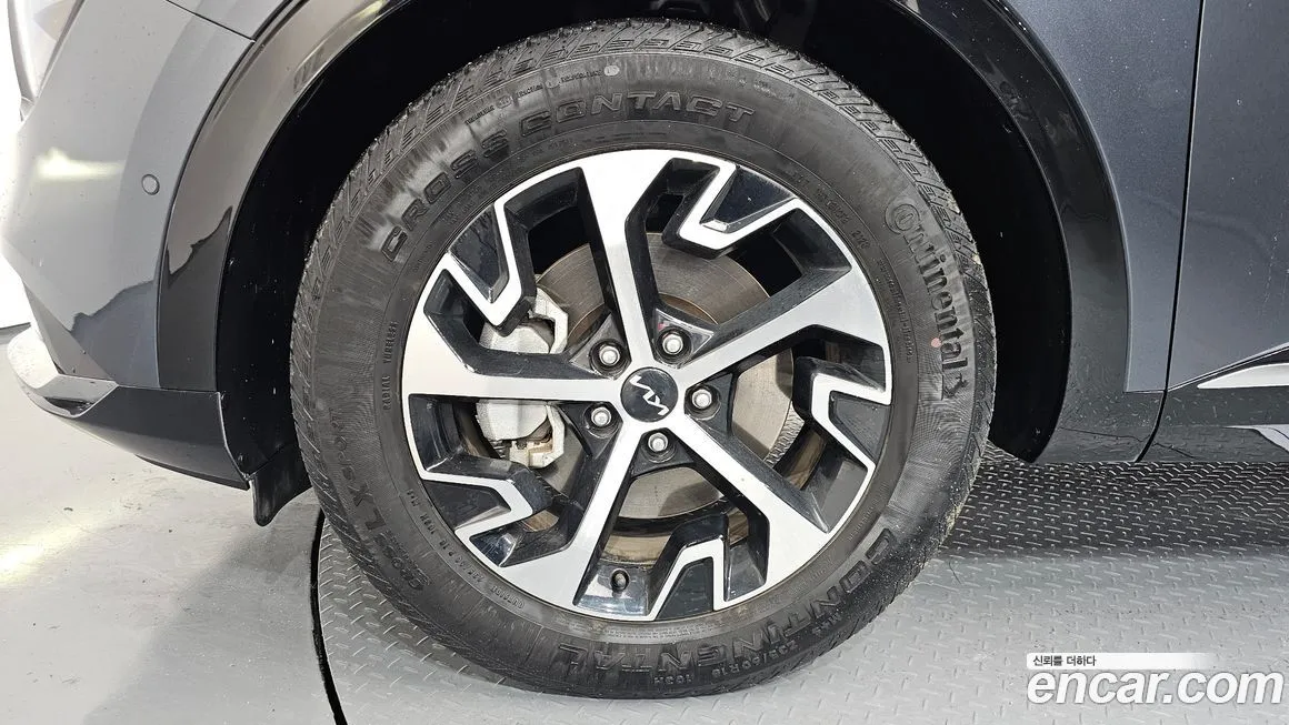 Kia Sportage — фото 10