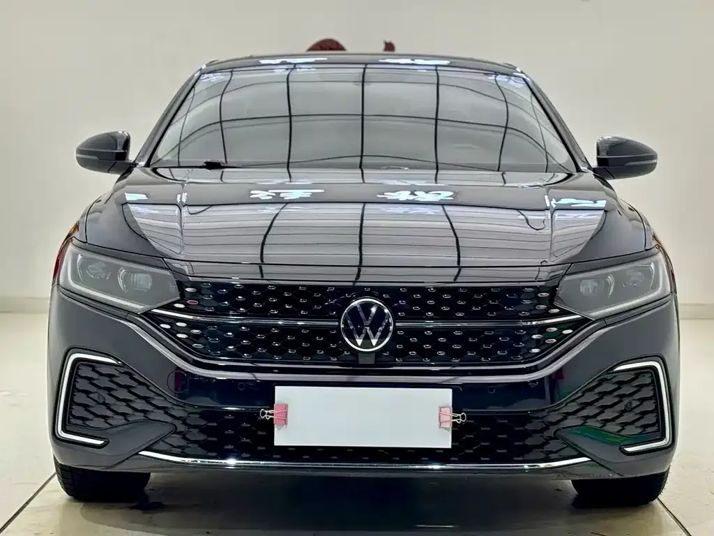 Volkswagen Passat — фото 3