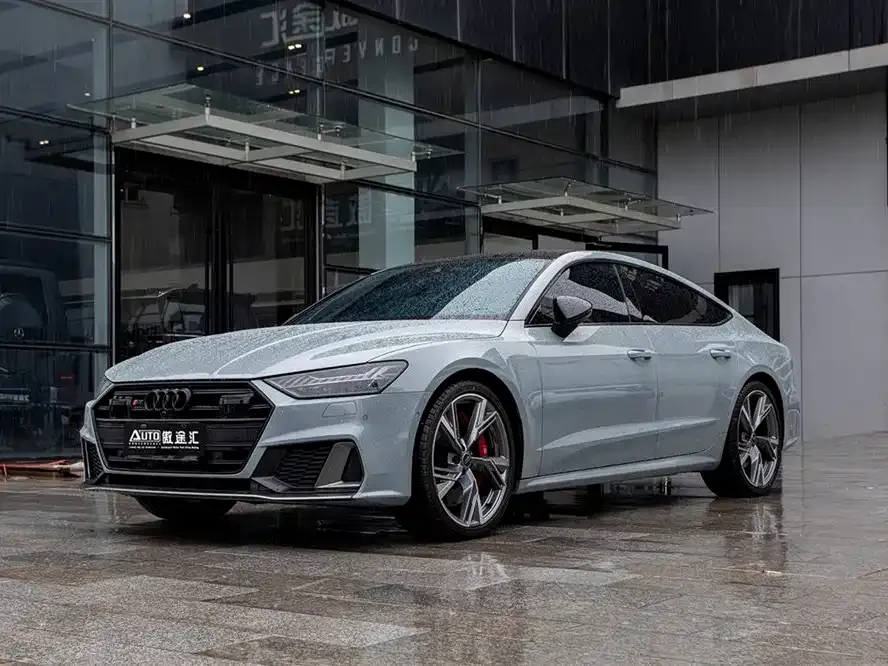 Audi S7 — фото 1