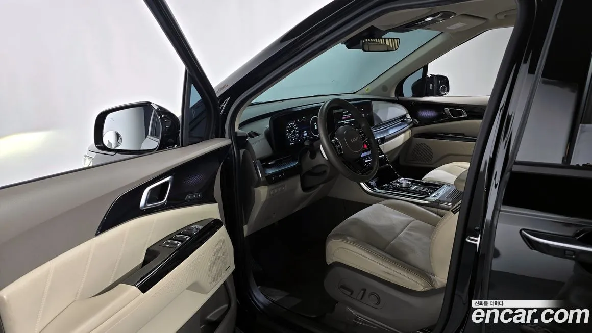 Kia Carnival — фото 10