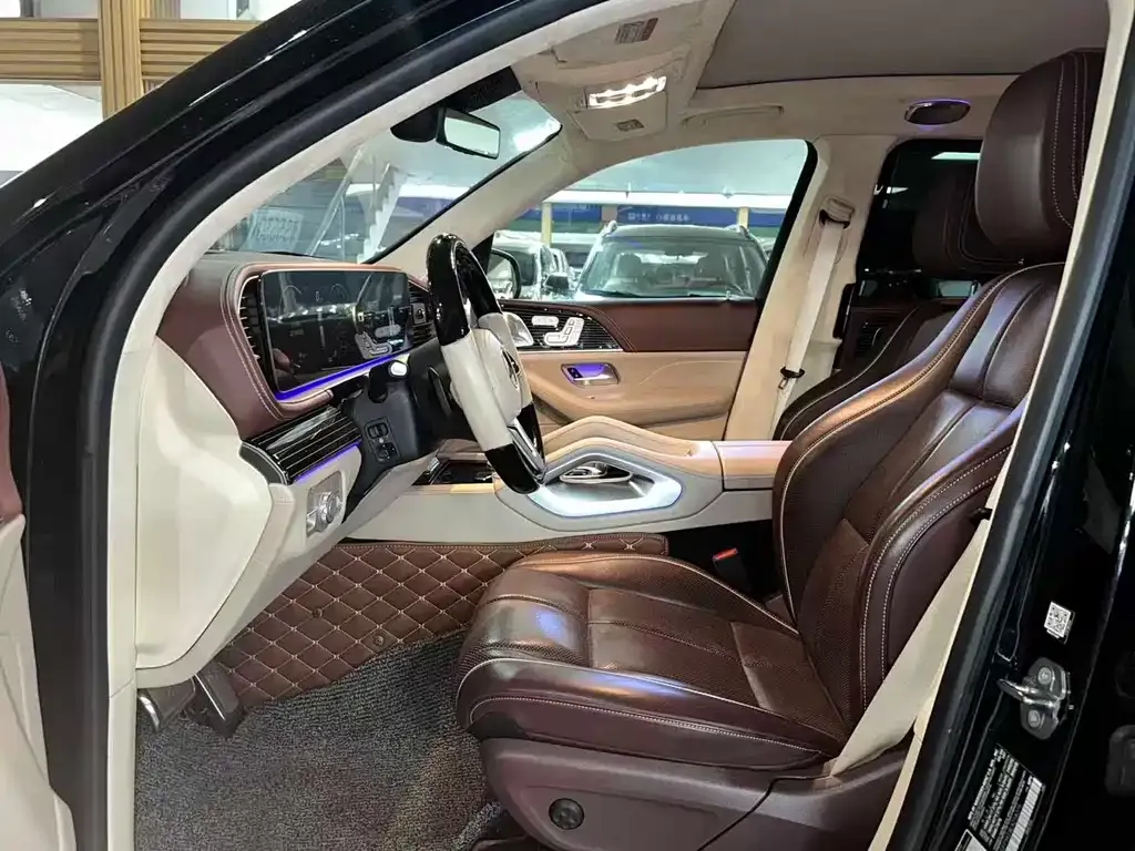 Mercedes-Benz GLS — фото 6
