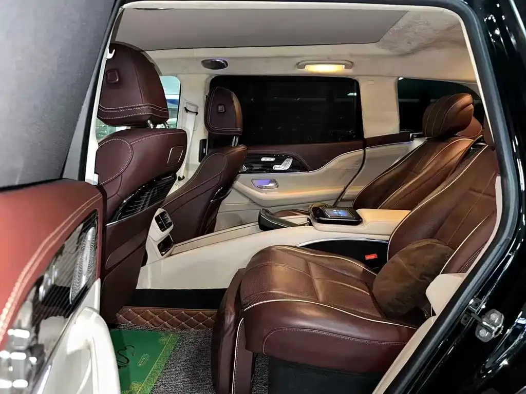 Mercedes-Benz GLS — фото 5