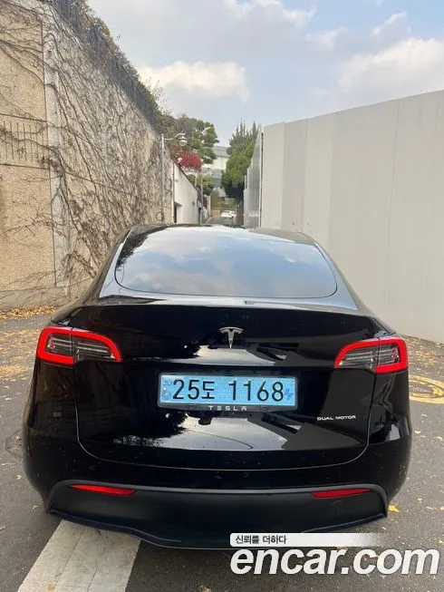 Tesla Model Y — фото 2