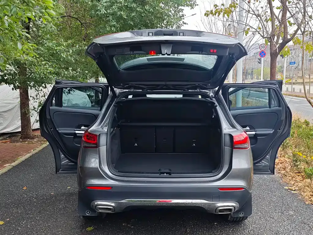 Mercedes-Benz GLA — фото 6
