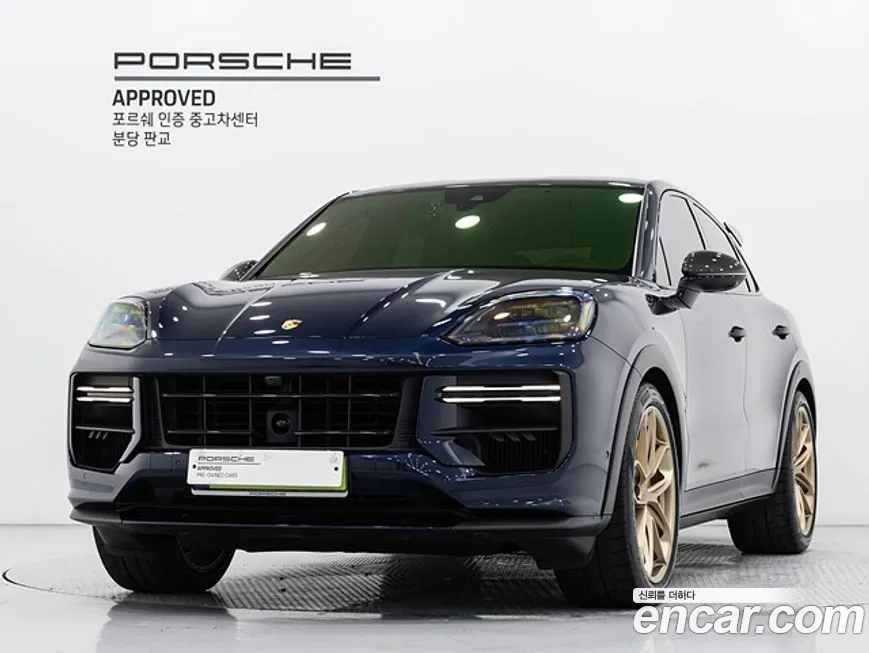 Porsche Cayenne — фото 1