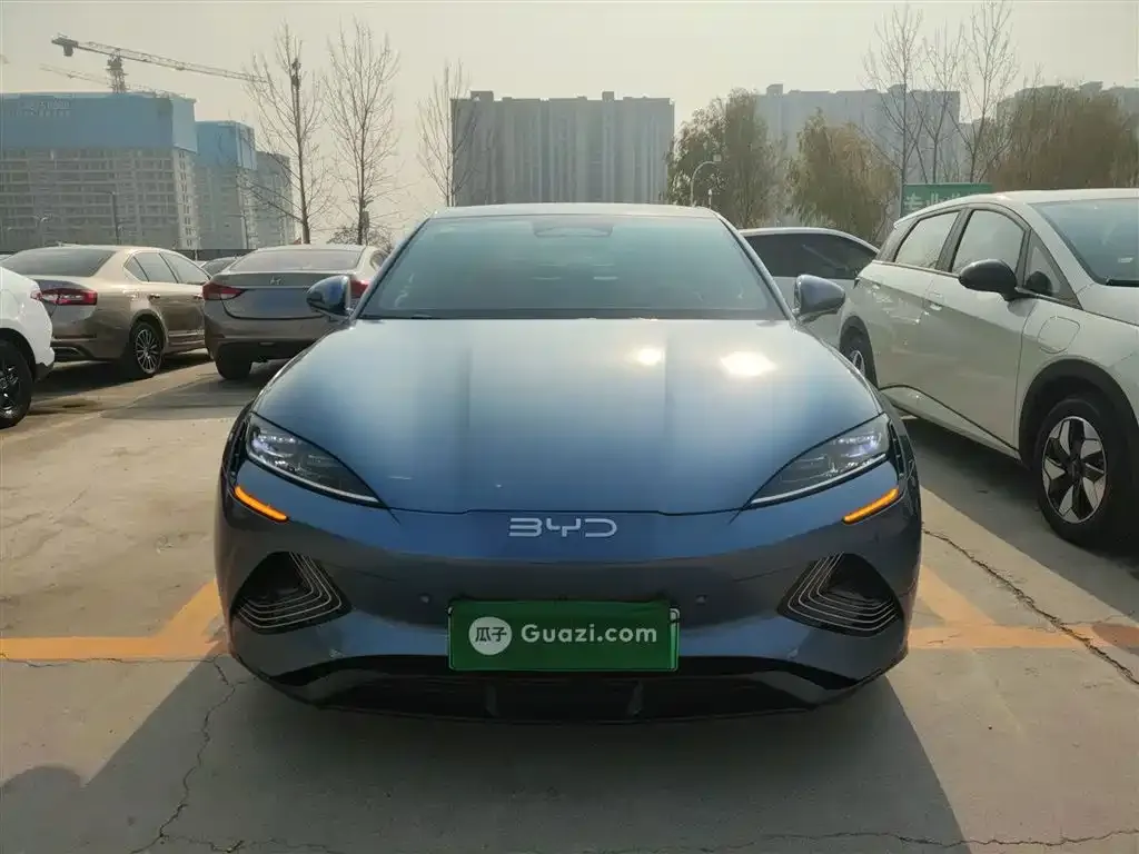 BYD Seal — фото 3