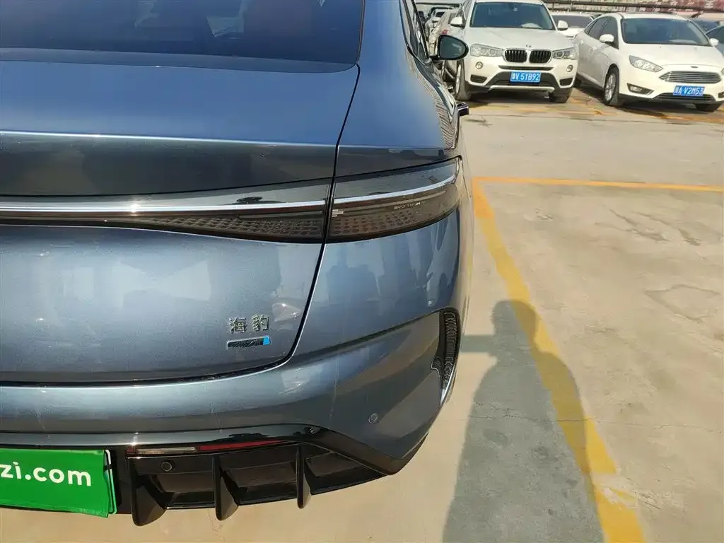 BYD Seal — фото 8