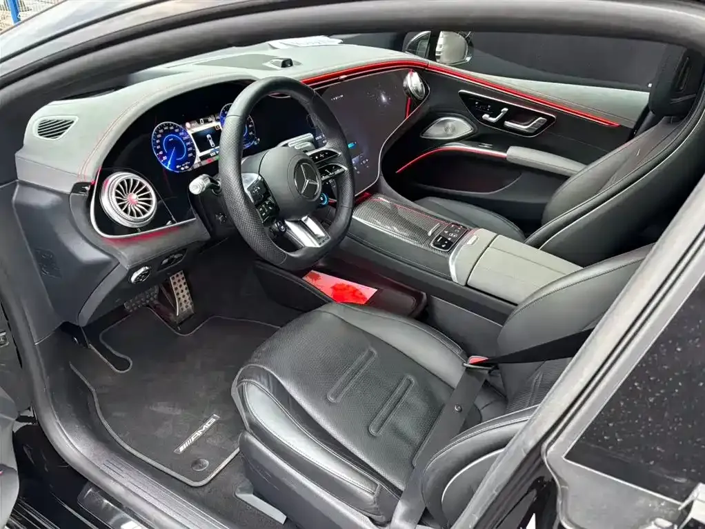 Mercedes-Benz EQS AMG — фото 4