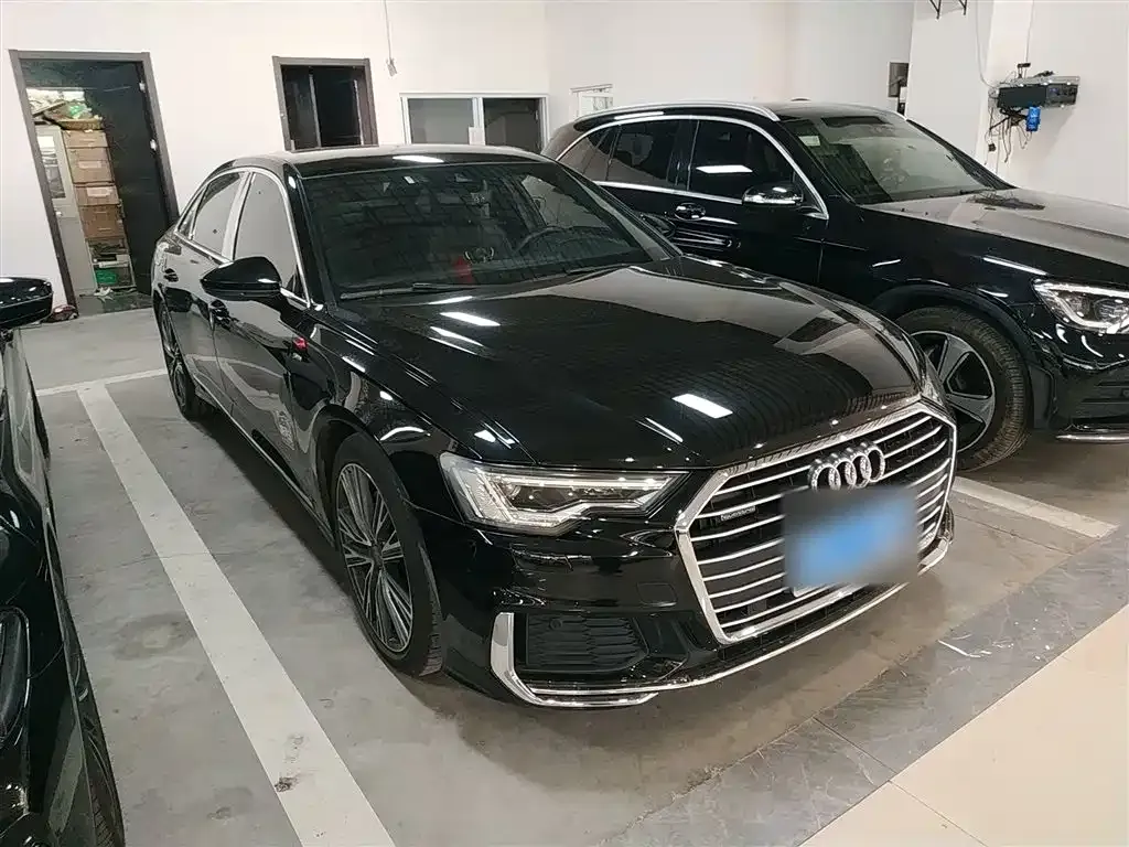Audi A6L — фото 2