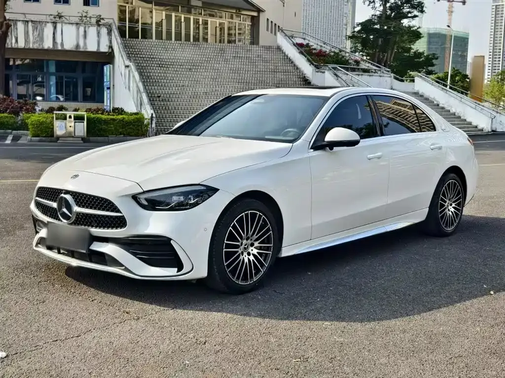 Mercedes-Benz C-Class — фото 1