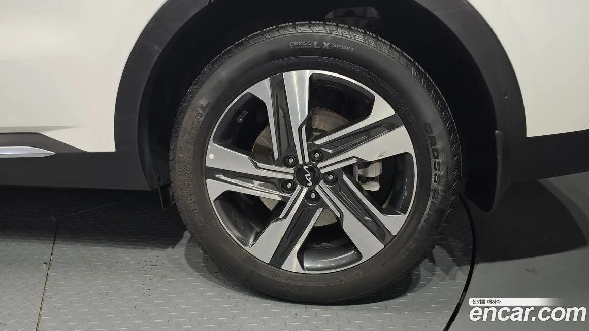 Kia Sorento — фото 8