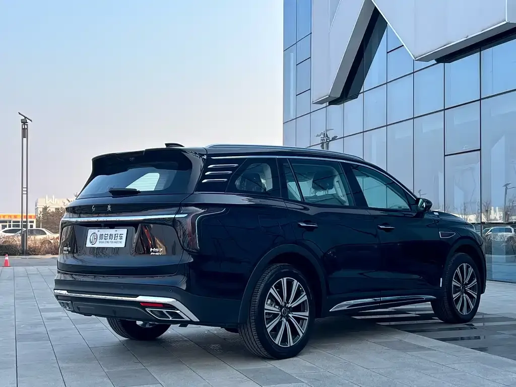 Hongqi HS7 PHEV — фото 2