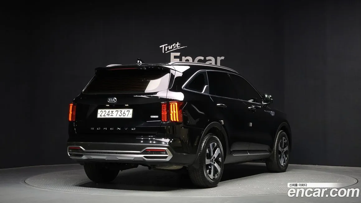 Kia Sorento — фото 4