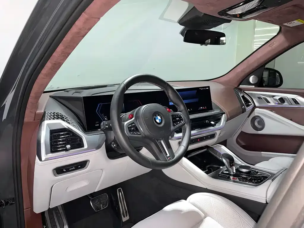 BMW XM — фото 8
