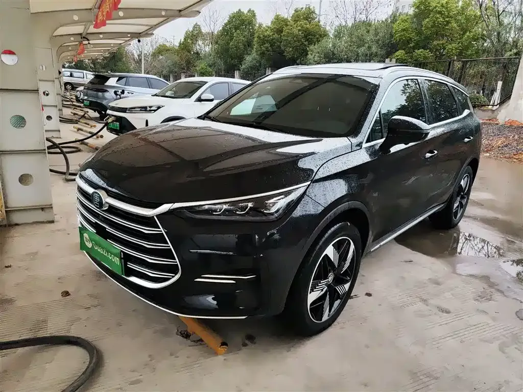BYD Tang New Energy — фото 1