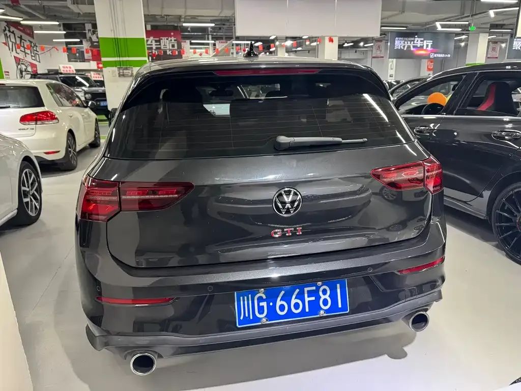 Volkswagen Golf GTI — фото 3