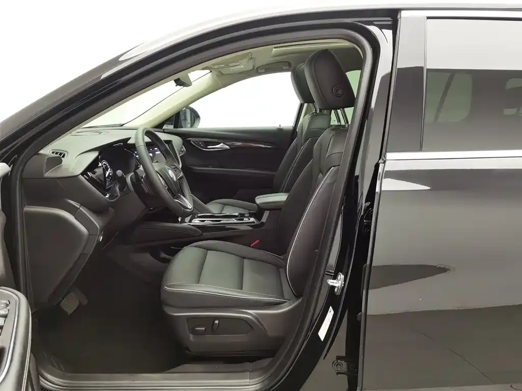 Buick Envision Plus — фото 10